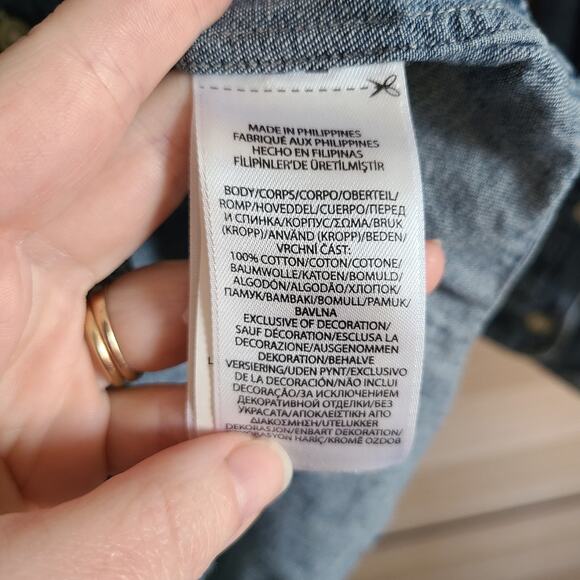 Ralph Lauren Womens M Classic Fit Denim Shirt Button Down Blue Preppy Flesh Pony - Picture 5 of 9